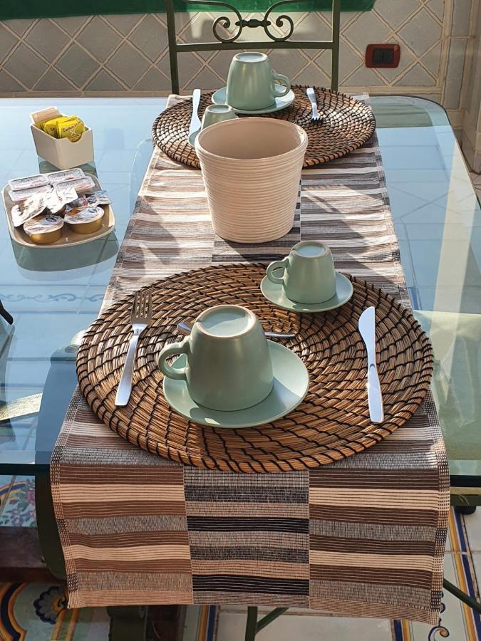 Bed and Breakfast La Finestra Sul Mare Искья Экстерьер фото