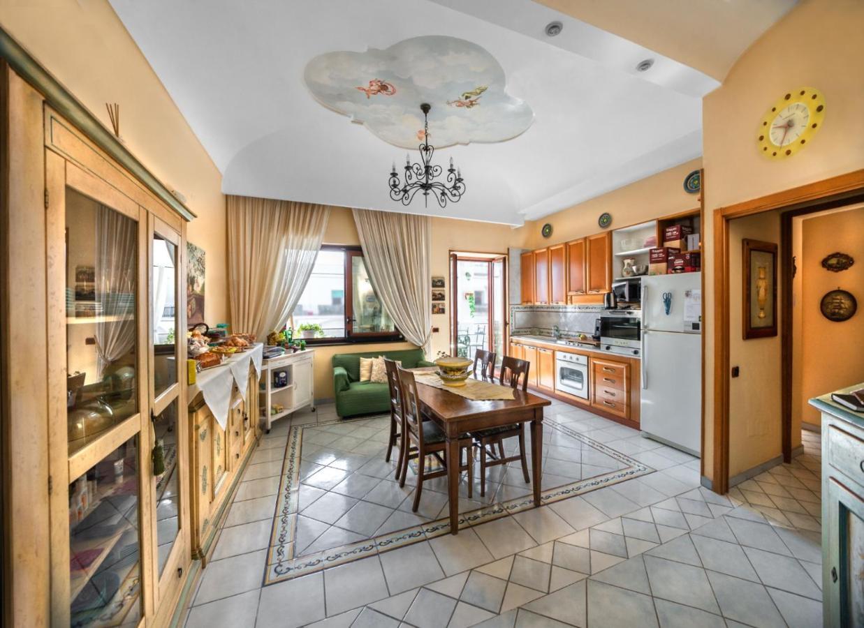 Bed and Breakfast La Finestra Sul Mare Искья Экстерьер фото