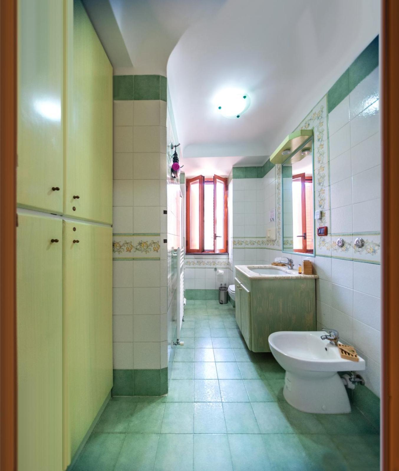 Bed and Breakfast La Finestra Sul Mare Искья Номер фото